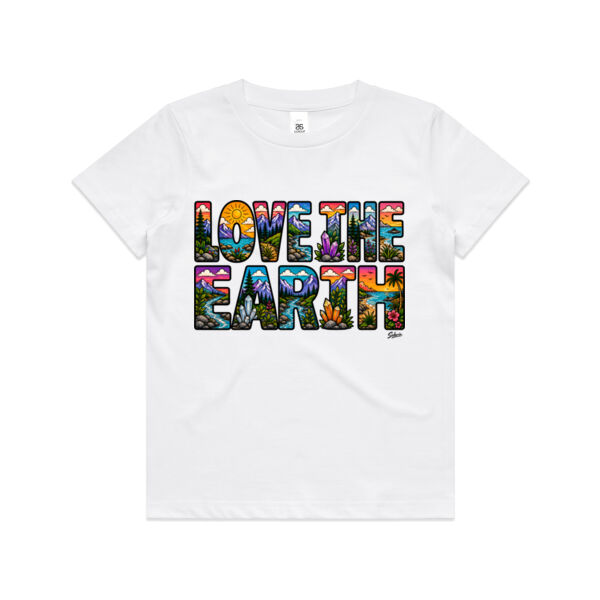 Love The Earth Thumbnail